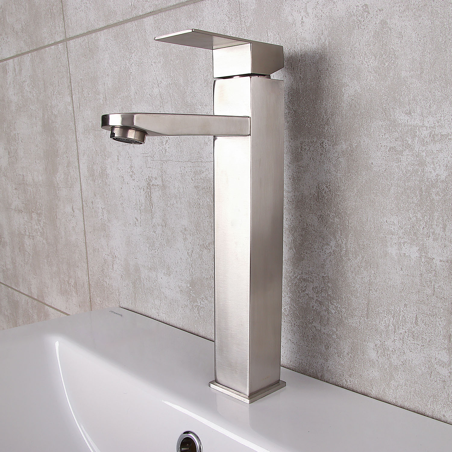 Смеситель для умывальника Potato P10304S-2 нерж. сталь *1/10 Смеситель для умывальника Potato P10304S-2 нерж. сталь *1/10