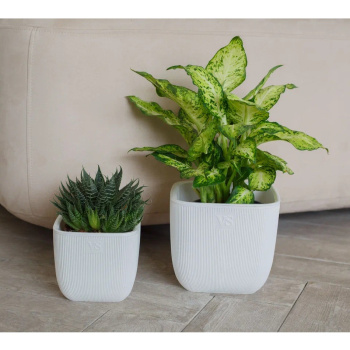 Кашпо пластм. "Фабио" 1,95л 140х140мм h140мм со вставкой Белый AMF-1,95-01  ("VipSet") *1/8