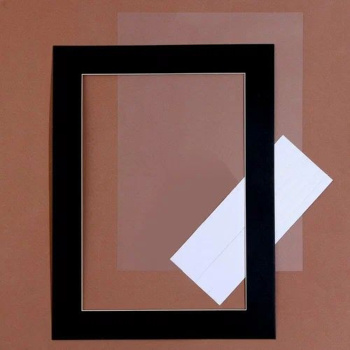 Паспарту размер рамки 35*26 см, прозрачный лист, клейкая лента, цвет черный   9459067