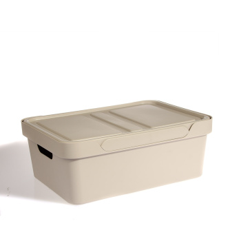 Контейнер д/хранения пластм. "Luxe"12,0л 380x276x140мм св.Бежевый арт.433205634 ("Бытпласт")*1/6